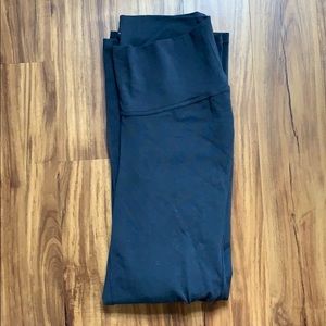 Old Navy Pants - Old Navy Grey Roll-Panel Boot-Cut Yoga Pants Old Navy Pants - Old Navy Grey Roll-Panel Boot-Cut Yoga Pants